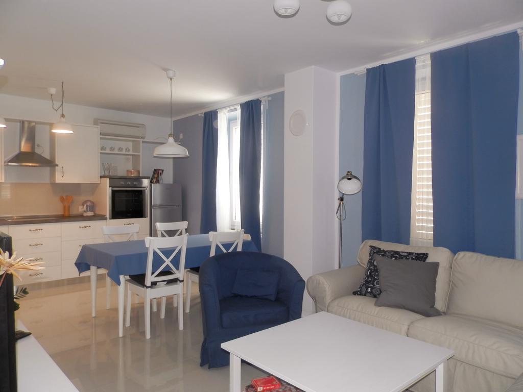 Apartment Kiki Candy Малинська Номер фото