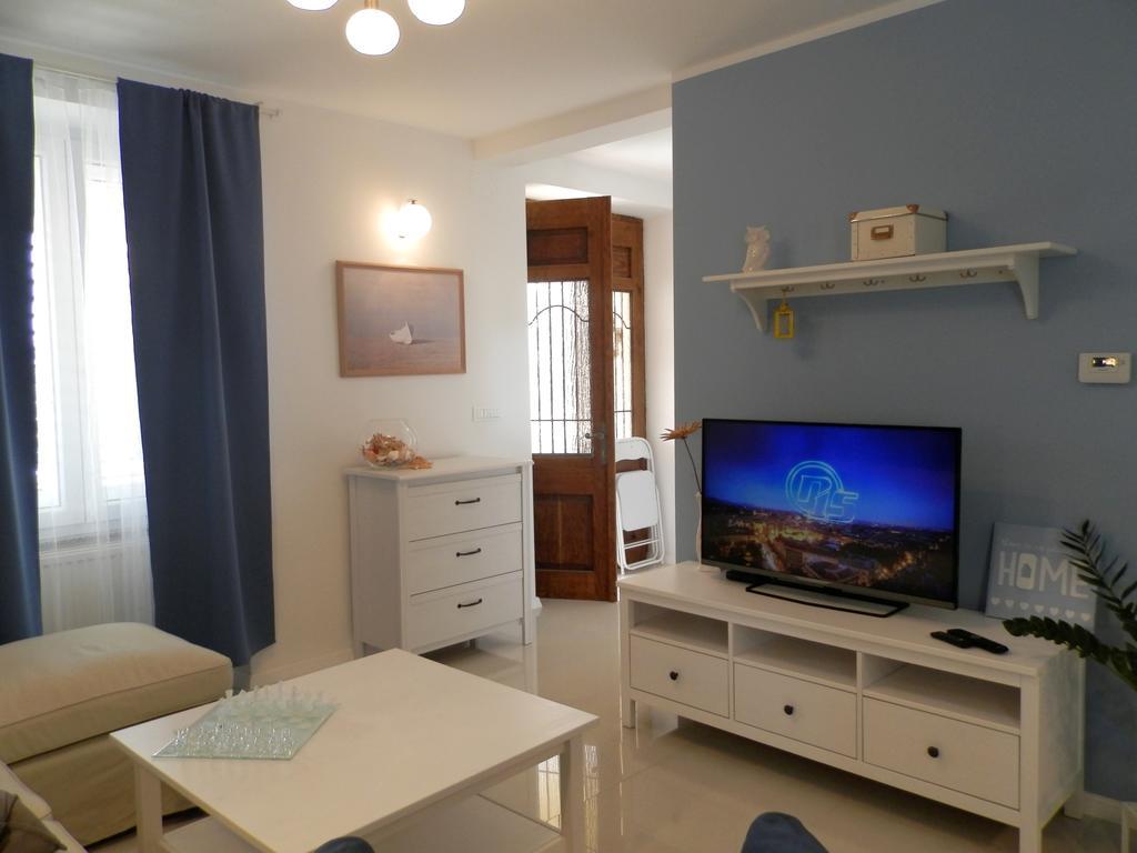 Apartment Kiki Candy Малинська Номер фото